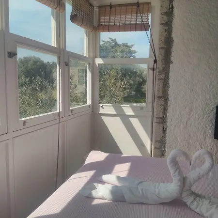 Отель Chakra Boutique