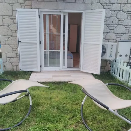 Отель Chakra Boutique