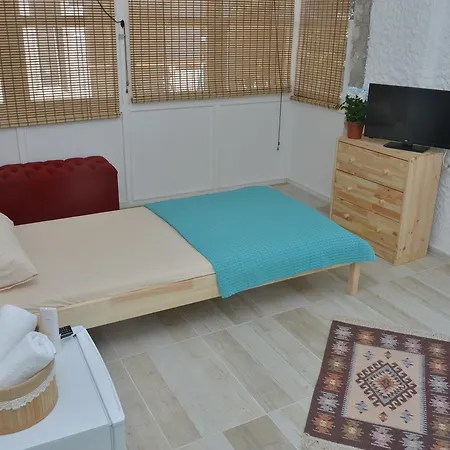 Отель Chakra Boutique