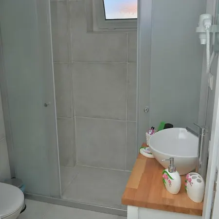 Отель Chakra Boutique