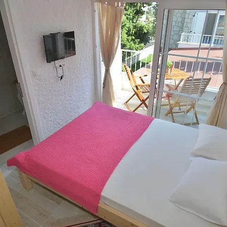 Chakra Boutique Отель *