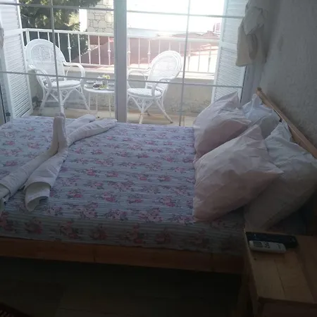 Chakra Boutique Hotell *