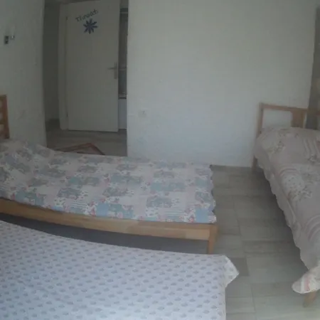 Chakra Boutique Hotell *